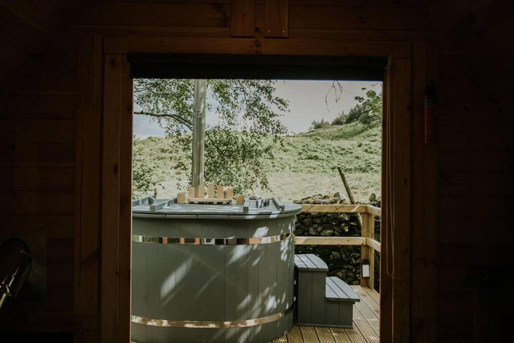 Ash Winter Retreat- Hot Tub & Log Bruner Barmouth Exteriör bild